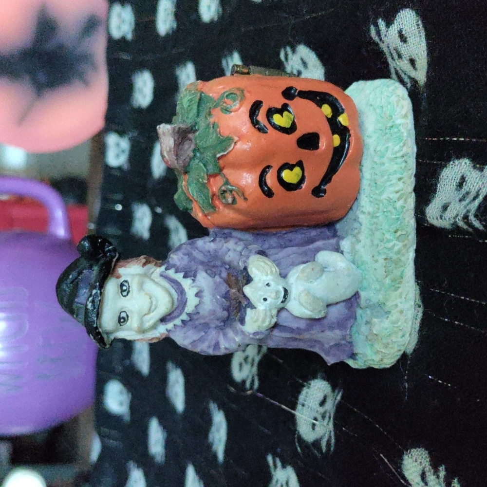 🎃 VINTAGE🧙‍♀️🪄👻 HALLOWEEN WITCH TRINKET🧹 & PUMPKIN PEEK A BOO STYLE🪬👻☠️⚰